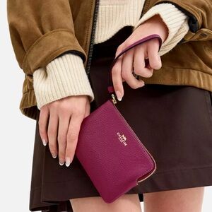 Coach Corner Zip Wristlet - CP483 Pink/Gold Refined Pebbled Leather